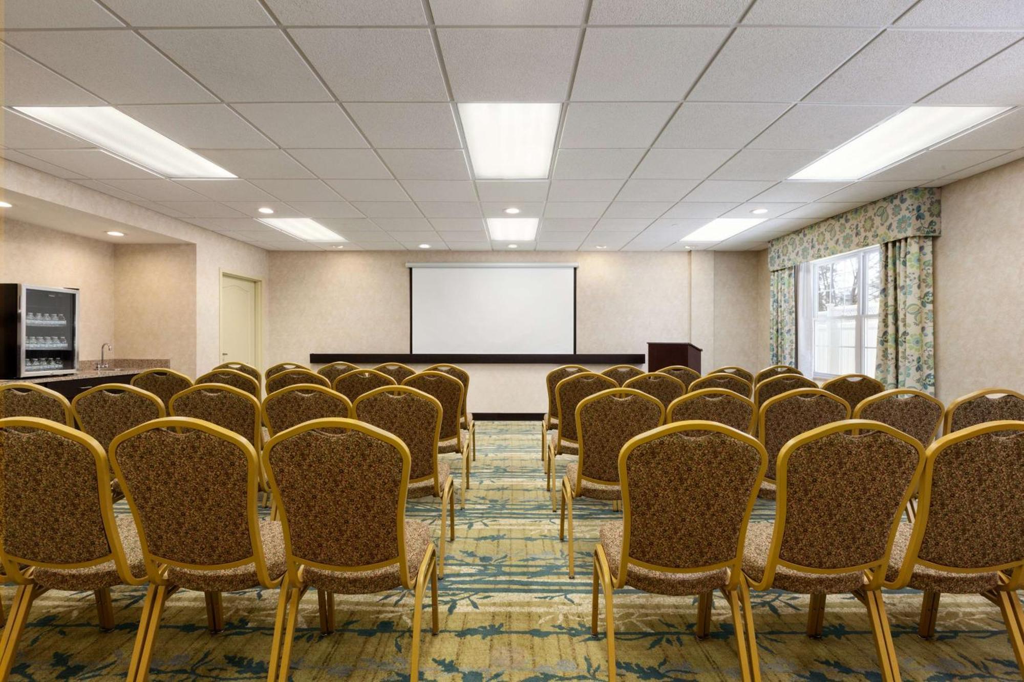 Hampton Inn Довер Екстер'єр фото