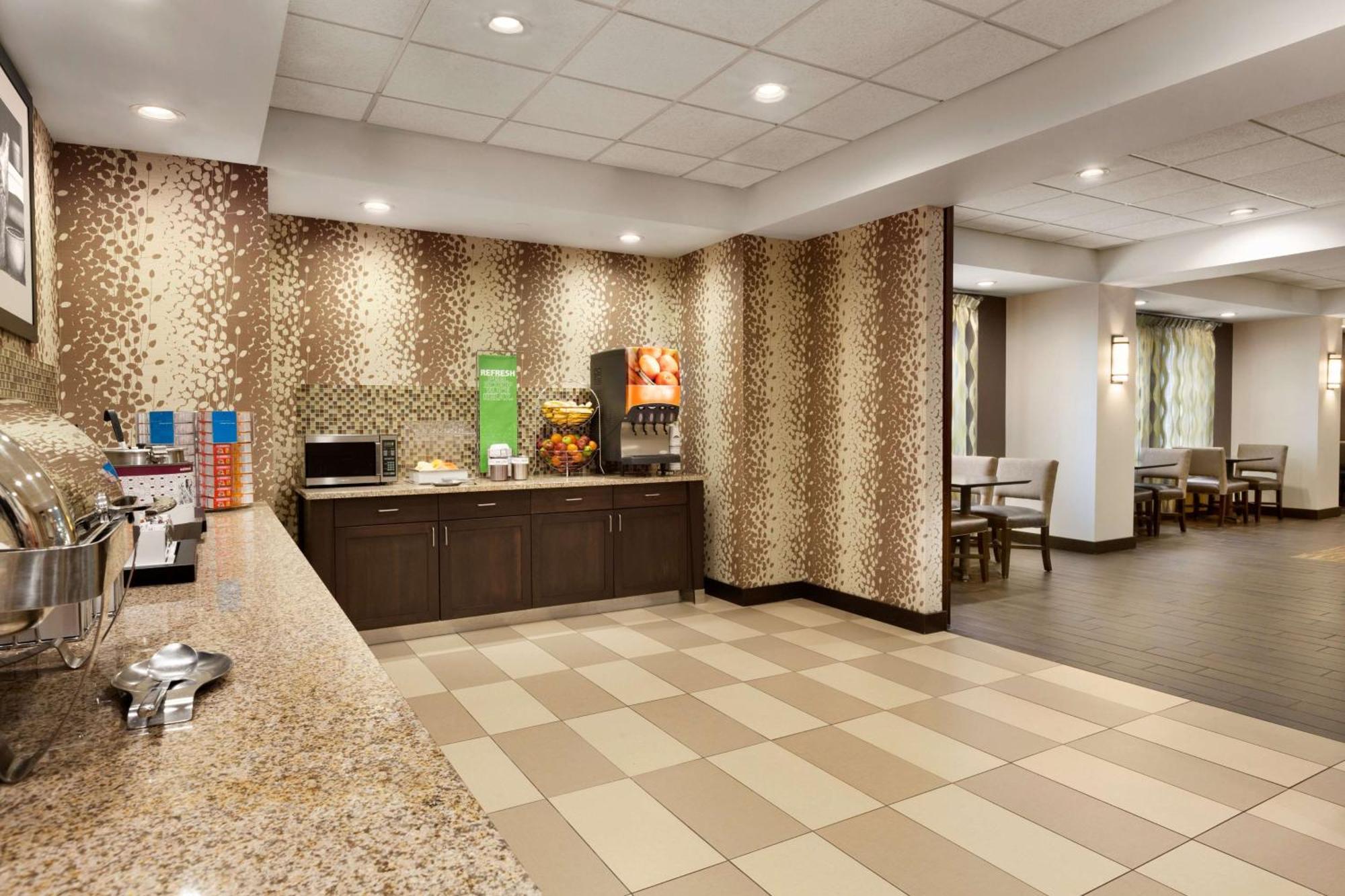 Hampton Inn Довер Екстер'єр фото